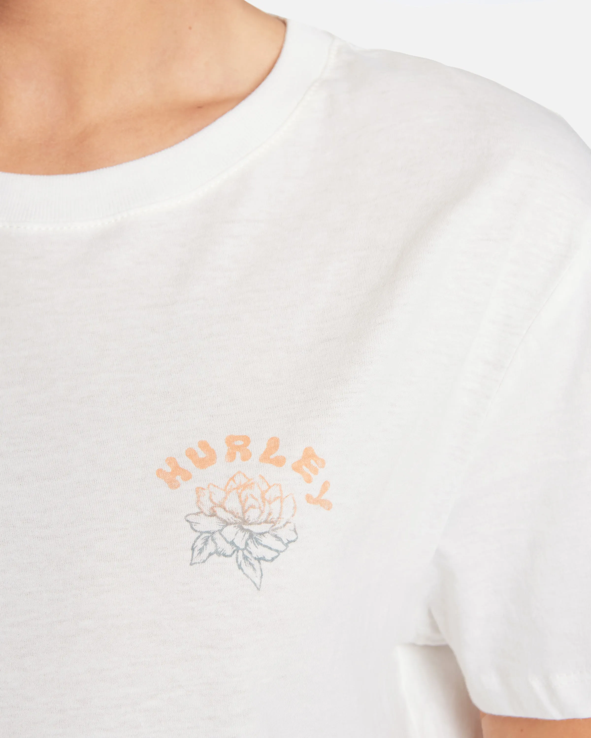 SOPHIA WASHED RELAXED GIRLFRIEND TEE